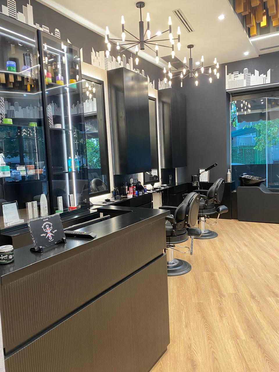 Barber Shop Nano — karrige berberi